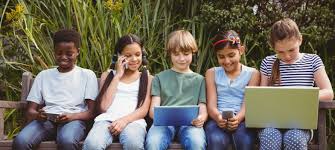 Taller sobre el “Buen uso de las redes sociales” para niños y adolescentes